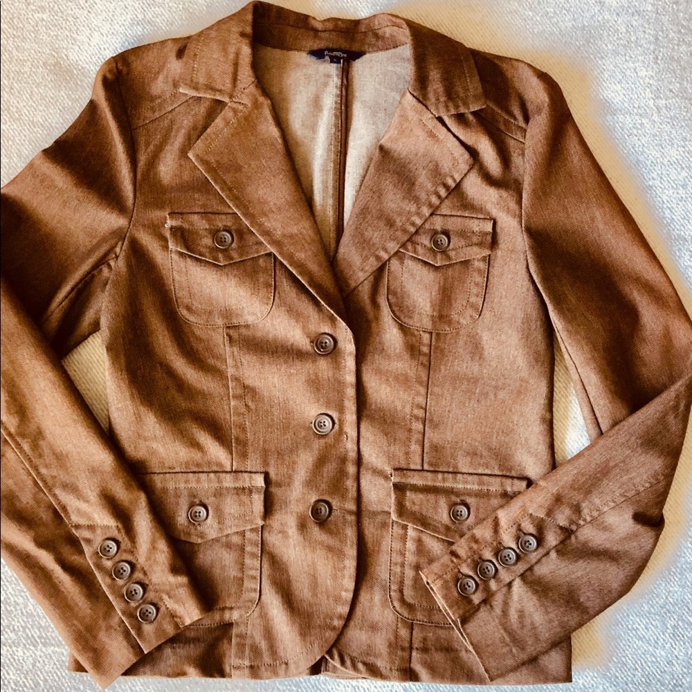 Classic Cut Blazer - Picture 1 of 3